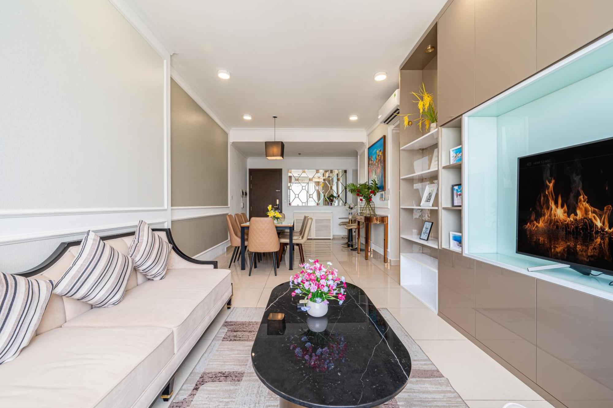 2br Amazing River View Apartment Ho Chi Minh City
